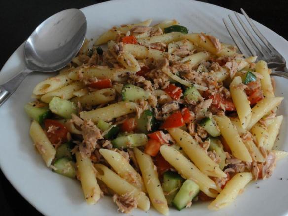 Penne with tuna cucumber and tomato